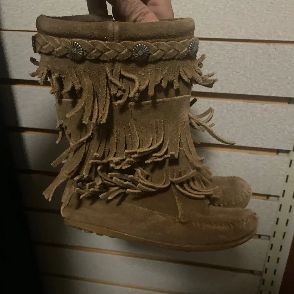 Minnetonka kids brown